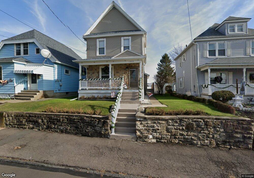 1205 Snyder Ave, Scranton, PA 18504 - photo 1