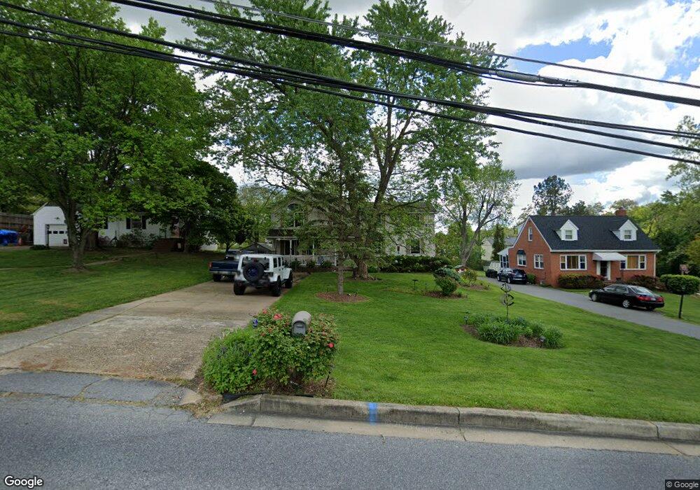 917 Francis Ave, Halethorpe, MD 21227 - photo 1