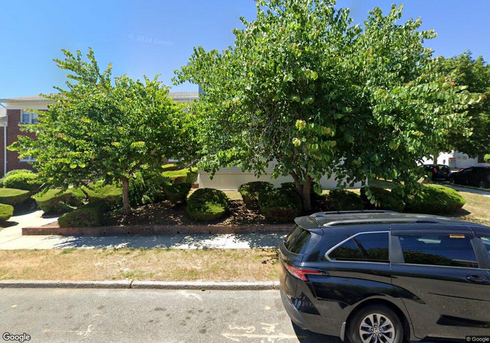 8 Burbank St unit 2B, Yonkers, NY 10710 - photo 1