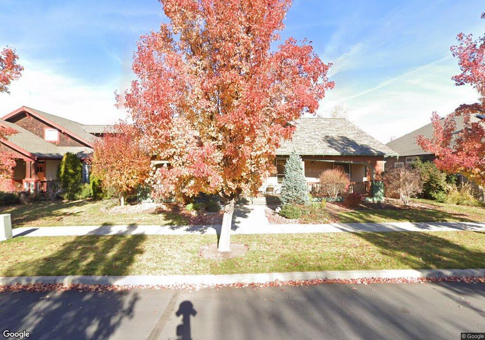 1657 NW Ivy Ave, Redmond, OR 97756 - photo 1