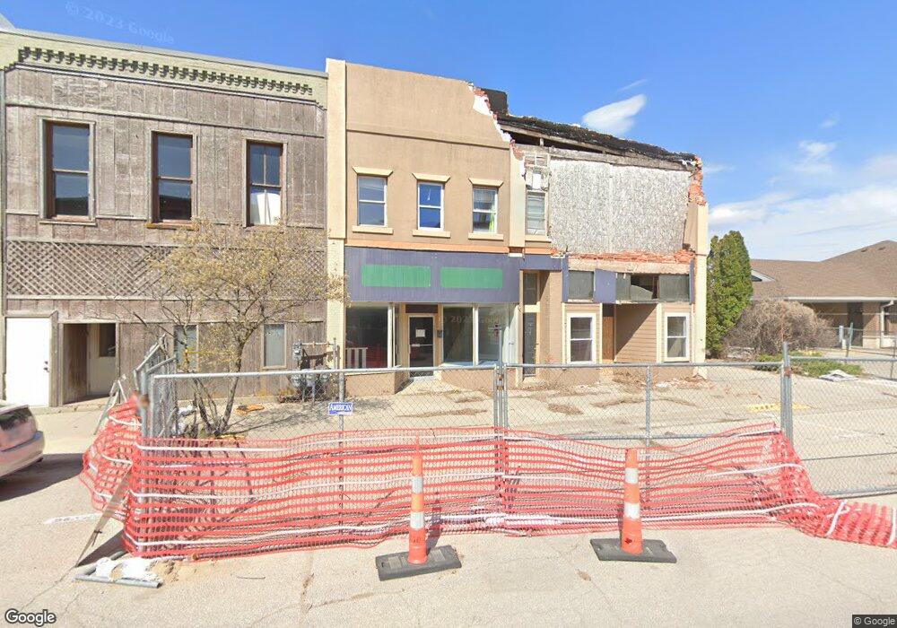 209 W 2nd St N, Newton, IA 50208 - photo 1