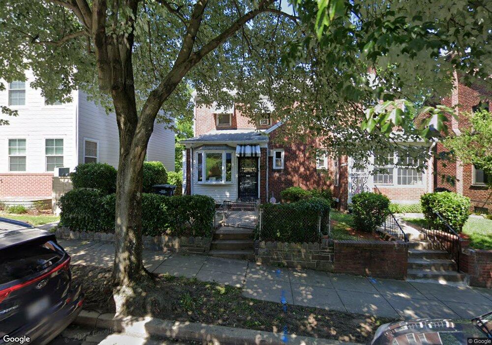 1711 28th Place SE unit 302, Washington, DC 20020 - photo 1