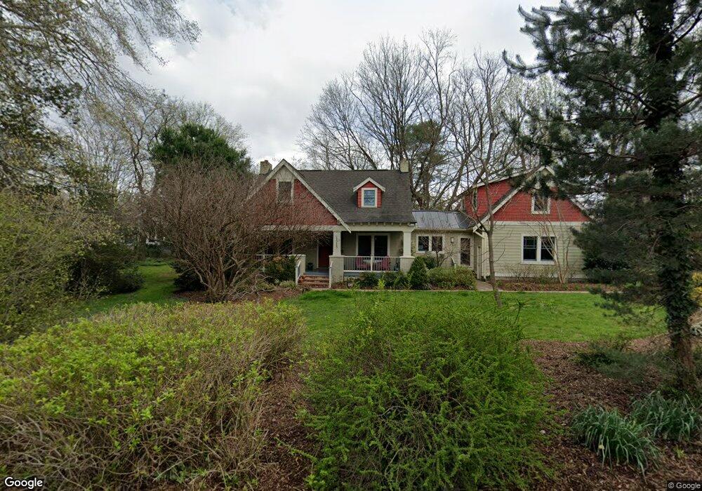 1513 Forest Ln, McLean, VA 22101 - photo 1