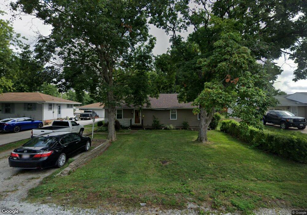 511 E Union St, Virginia, IL 62691 - photo 1