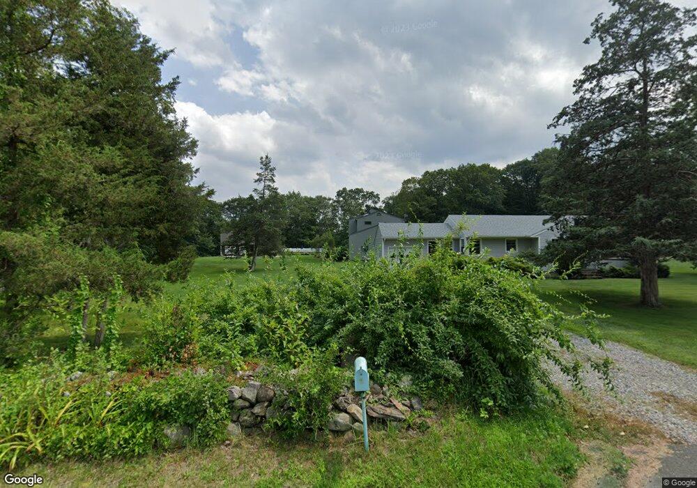 78 Cross Hwy, Redding, CT 06896 - photo 1