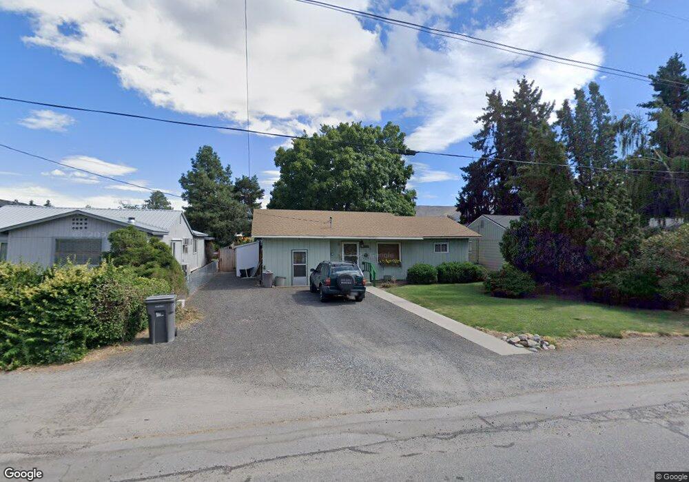 378 7th St NE, East Wenatchee, WA 98802 - photo 1