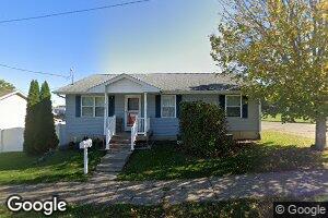 434 6th St, Moline, IL 61265