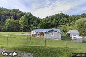 40 Harveys Creek Rd, Hamlin, WV 25523