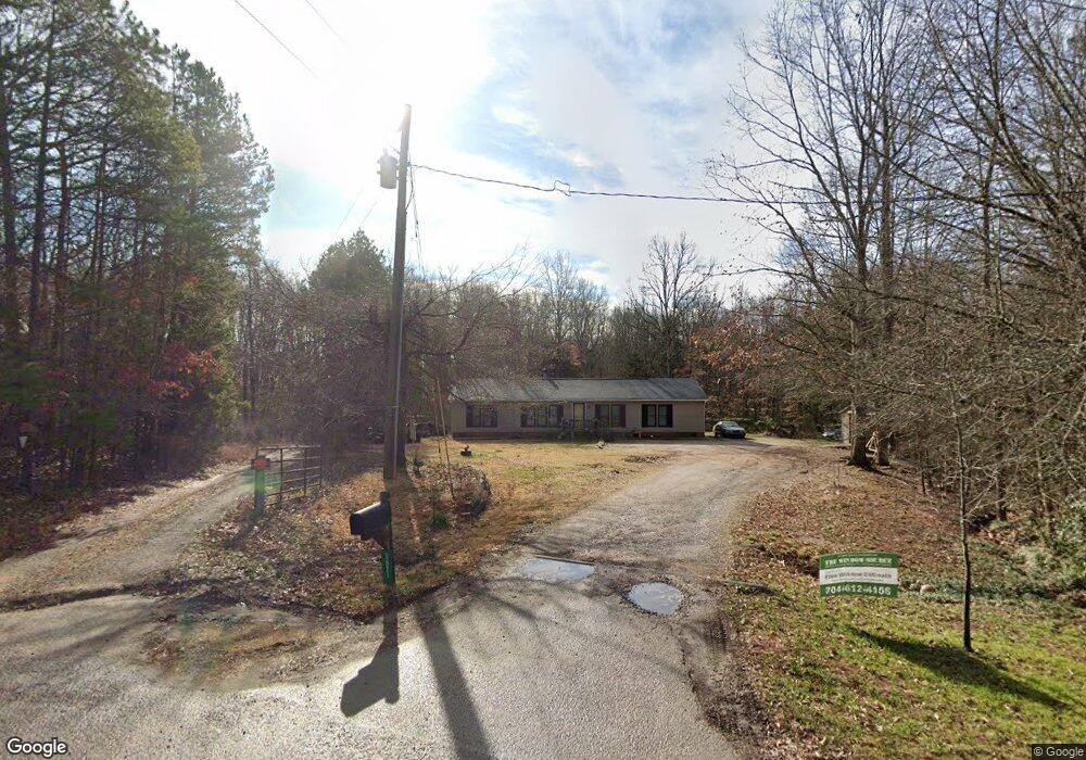 5821 Hidden Oaks Ln, Clover, SC 29710 - photo 1