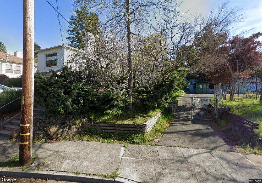 1127 Walnut St, Berkeley, CA 94707 - photo 1