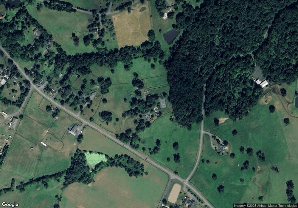 8498 Opal Rd, Warrenton, VA 20186 - photo 1