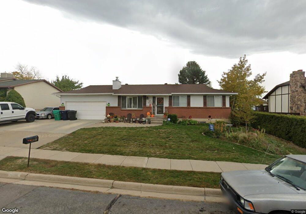 887 W 1700 S, Woods Cross, UT 84087 - photo 1