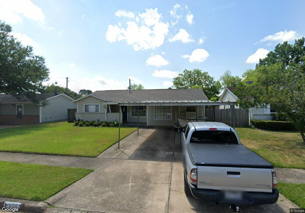 10330 Carthage Dr, Houston, TX 77089 - photo 1