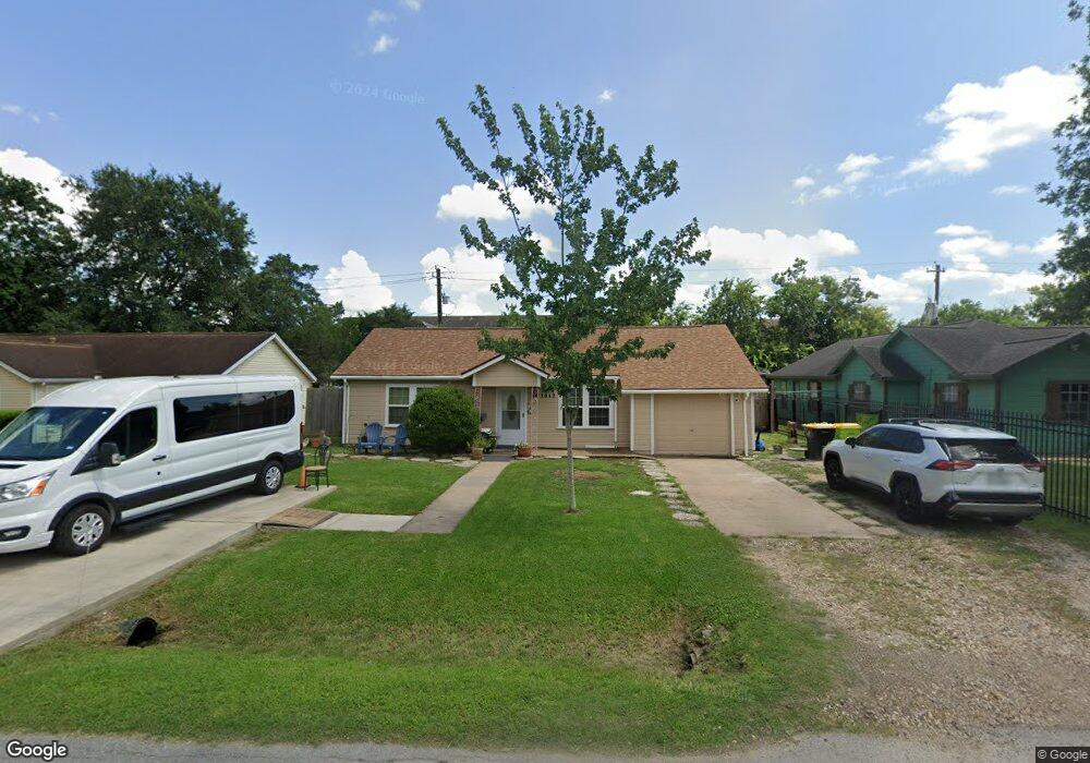 1012 Sally Anne Dr, Rosenberg, TX 77471 - photo 1