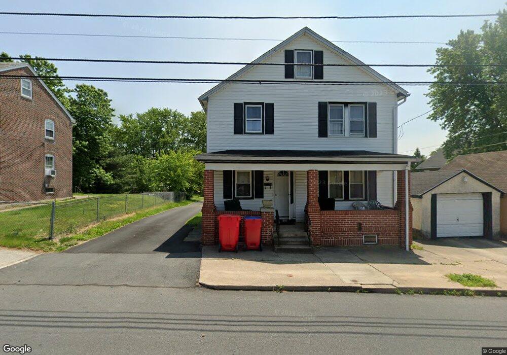 814 E Vine St, Pottstown, PA 19464 - photo 1