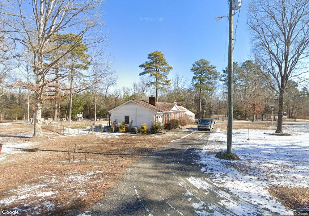 8469 Hillcrest Dr, Ruther Glen, VA 22546 - photo 1