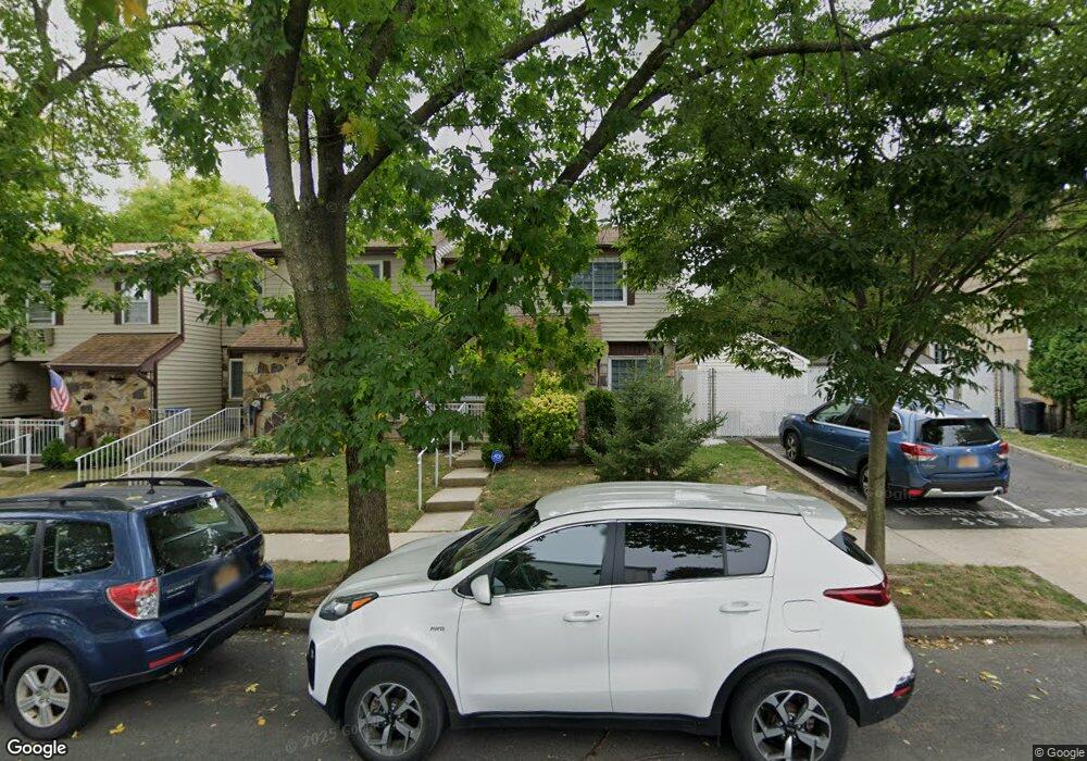 208 Corona Ave, Staten Island, NY 10306 - photo 1