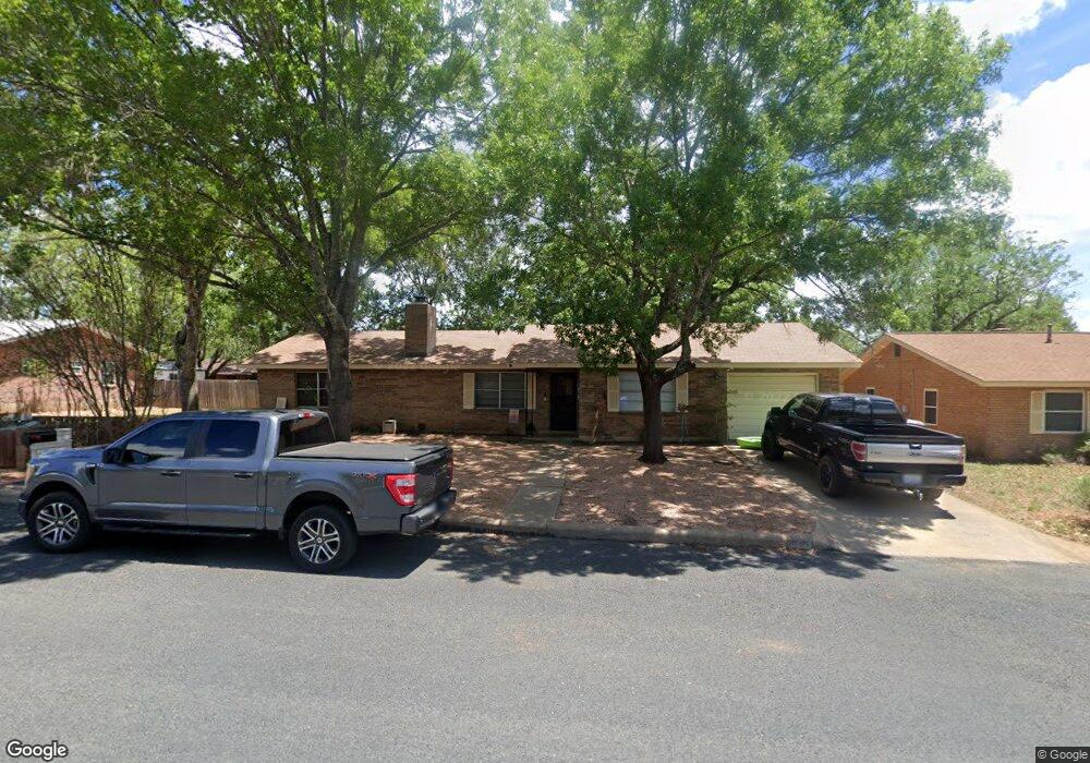 210 Westmoor St, Fredericksburg, TX 78624 - photo 1