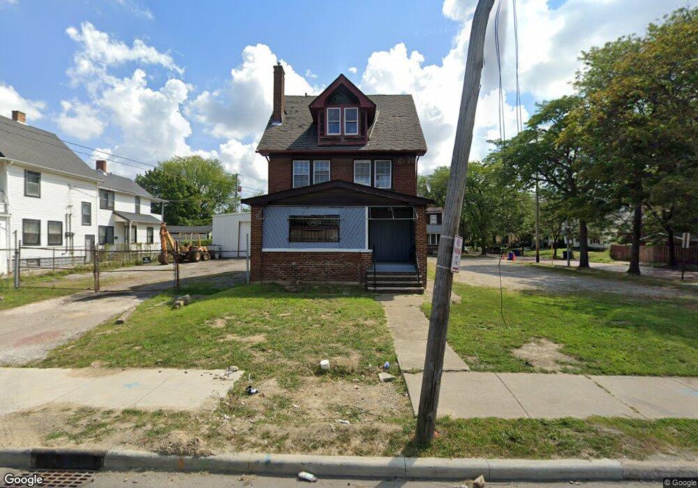 3993 E 131st St, Cleveland, OH 44105 - photo 1