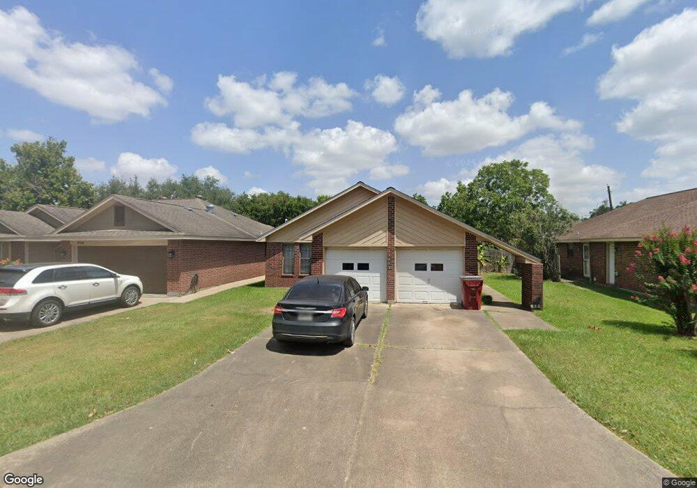 812 John Albert Dr, East Bernard, TX 77435 - photo 1