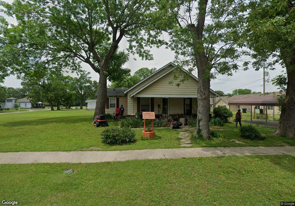 515 S 21st St, Parsons, KS 67357 - photo 1