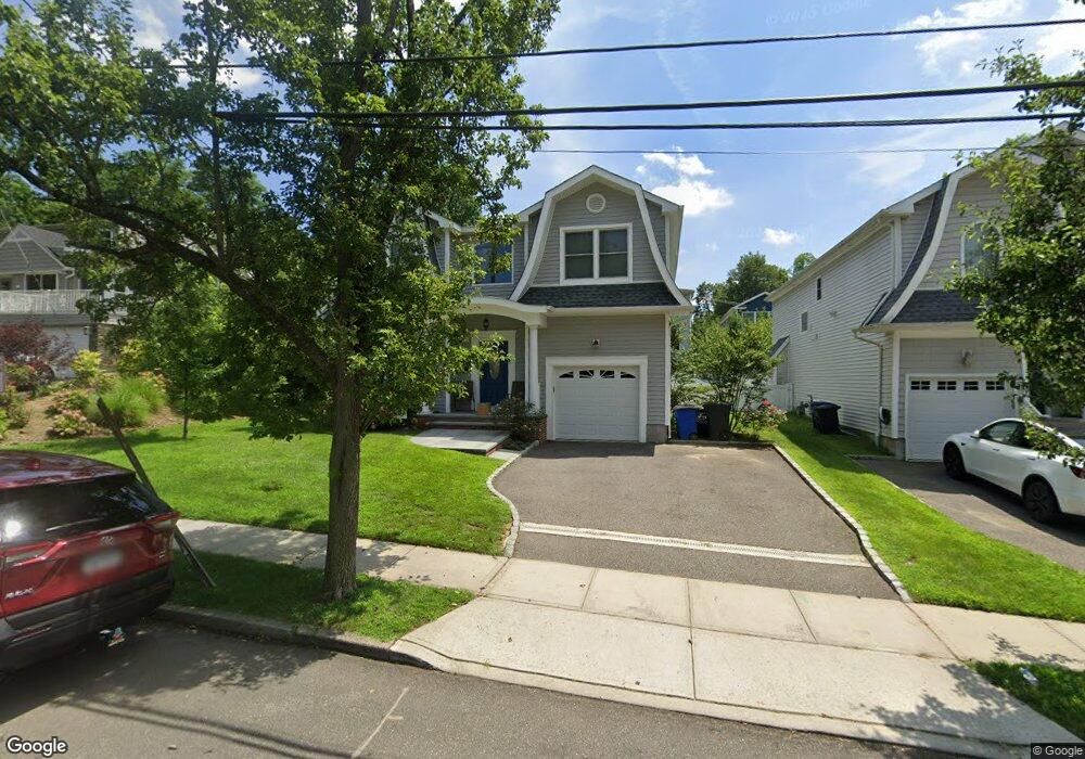 6 5th Ave, Port Washington, NY 11050 - photo 1