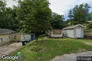 328 N E St, Louisiana, MO 63353