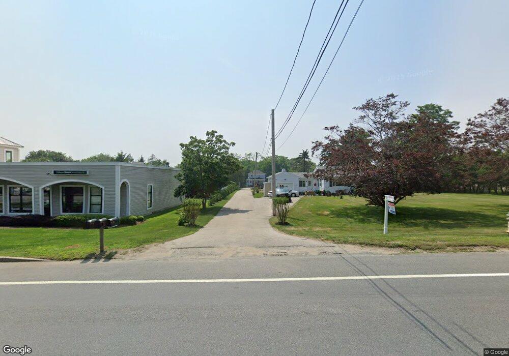 357 Metacom Ave, Bristol, RI 02809 - photo 1