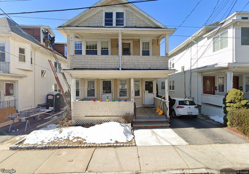 97 W Quincy St unit 1, Somerville, MA 02144 - photo 1