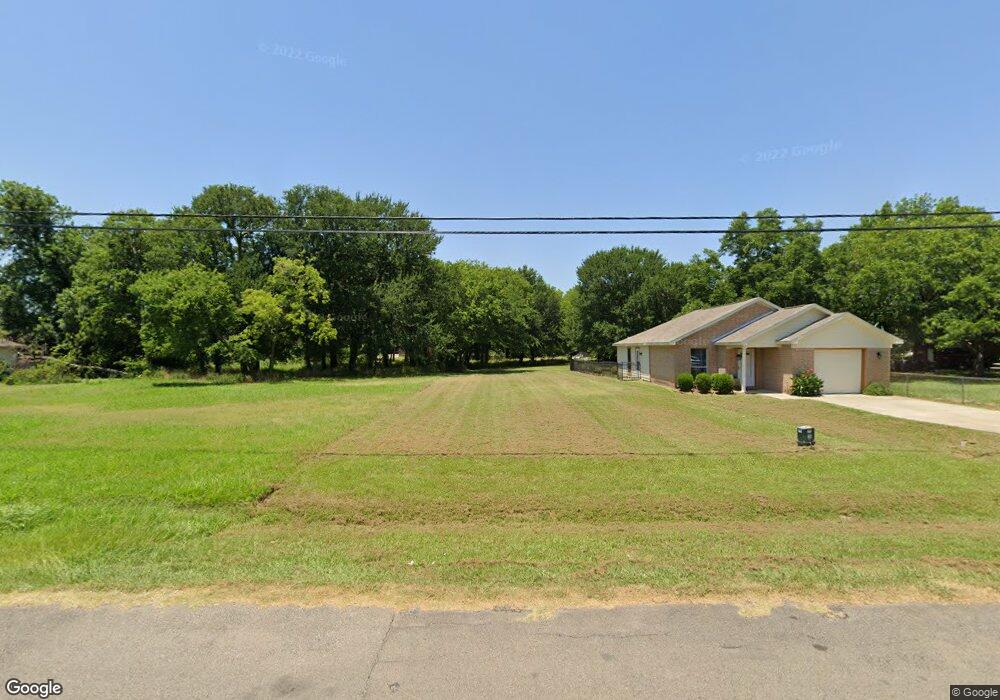 1605 Franklin Ave, Bonham, TX 75418 - photo 1