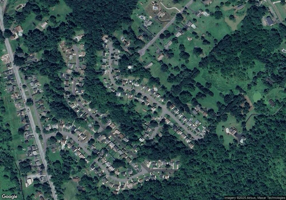 28 Alans Ln, Boyertown, PA 19512 - photo 1