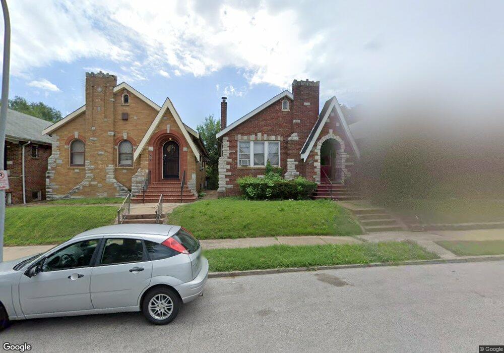 4630 Penrose St, Saint Louis, MO 63115 - photo 1