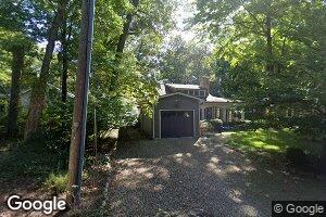 19 Powhatan Dr, Michiana Shores, IN 46360
