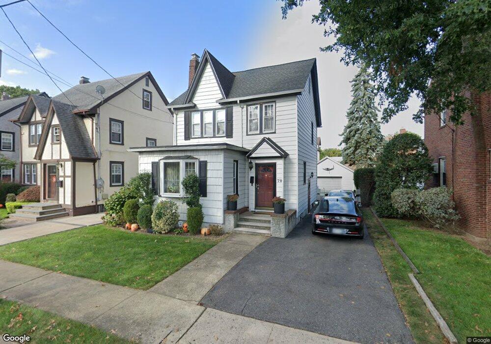 70 Iris Ave, Floral Park, NY 11001 - photo 1