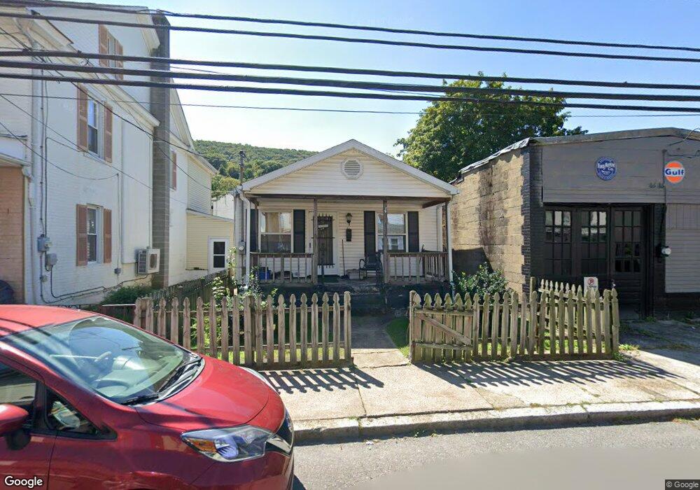 832 Center St, Coal Township, PA 17866 - photo 1