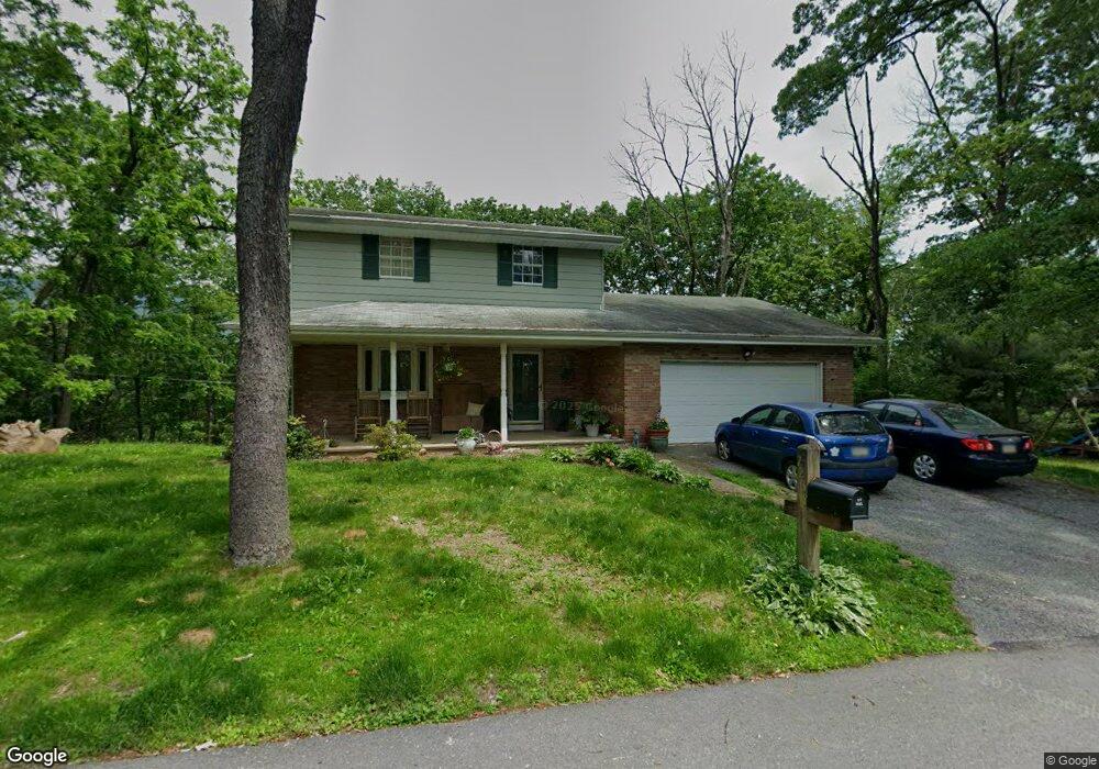 2238 High Point Ln, Slatington, PA 18080 - photo 1