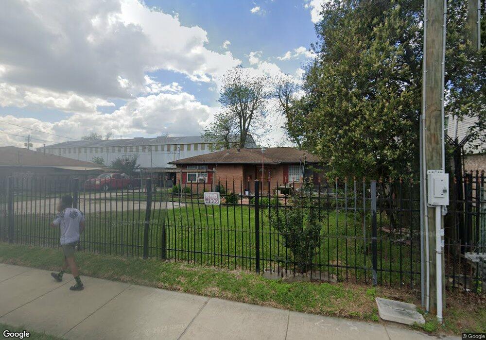 5615 Yale St, Houston, TX 77076 - photo 1