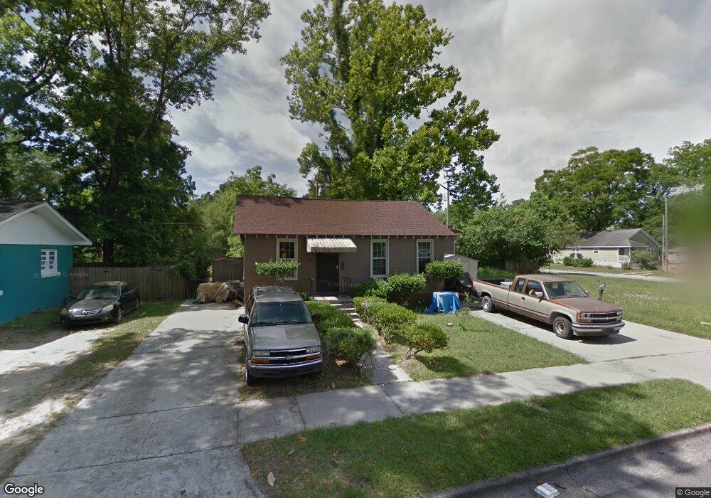 1303 E Bolton St, Savannah, GA 31404 - photo 1