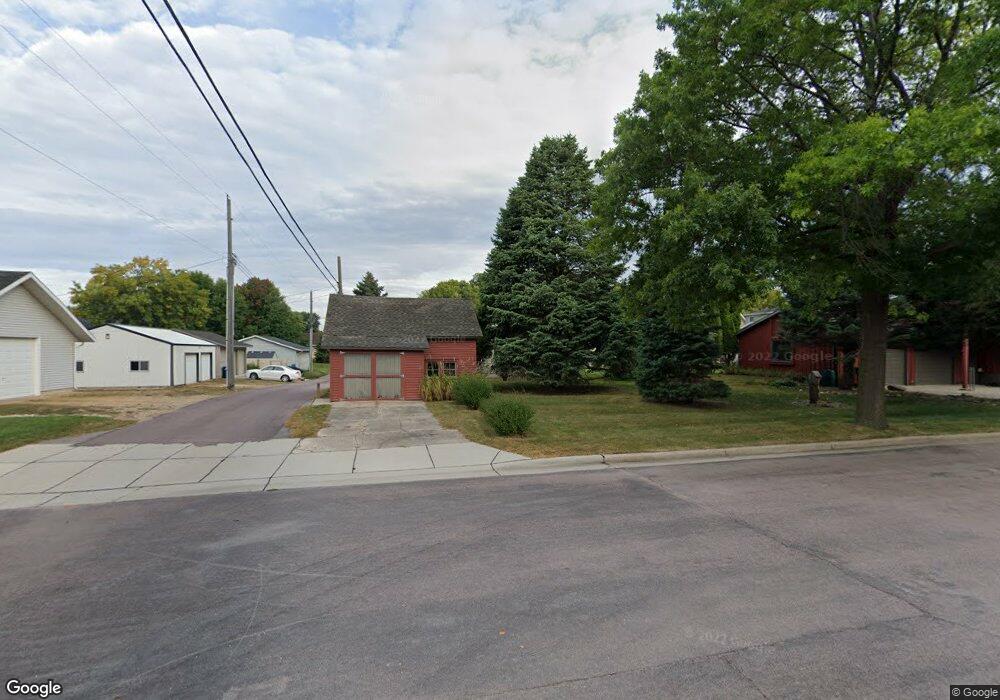 1216 S Franklin St, New Ulm, MN 56073 - photo 1