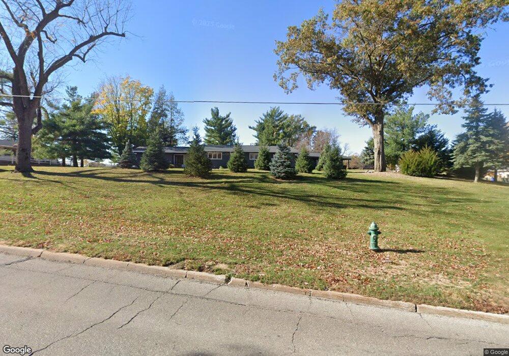 329 34th St SE, Cedar Rapids, IA 52403 - photo 1