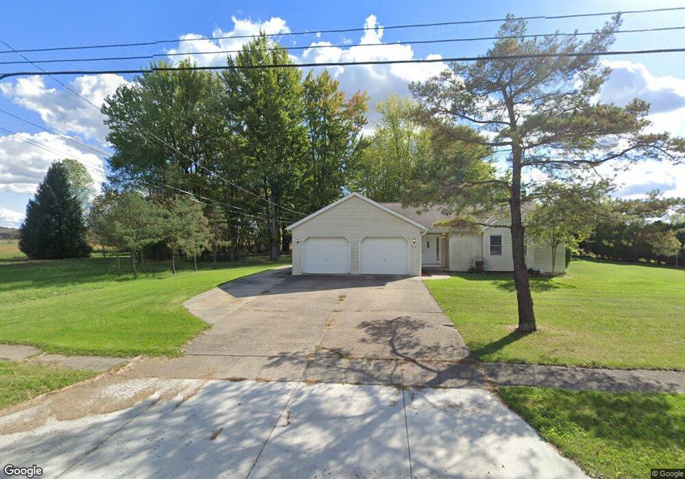 418 E Main St, Lagrange, OH 44050 - photo 1