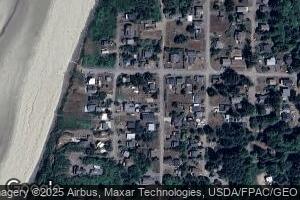 5560 3rd St, Tillamook, OR 97141