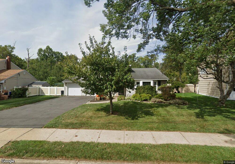 9 Weiss Dr, Middlesex, NJ 08846 - photo 1