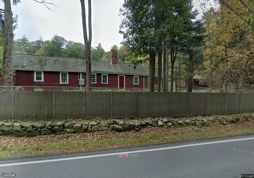 333 Dedham St unit 2, Dover, MA 02030 - photo 1