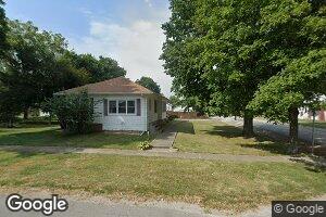 103 W Bates Ave, Roodhouse, IL 62082