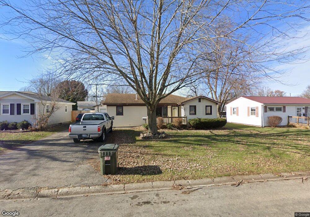 1009 N 28th St, Mattoon, IL 61938 - photo 1