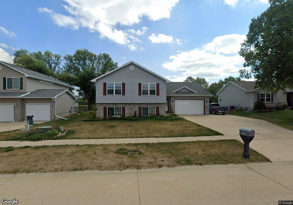 3613 Prairie Creek Rd SW, Cedar Rapids, IA 52404 - photo 1