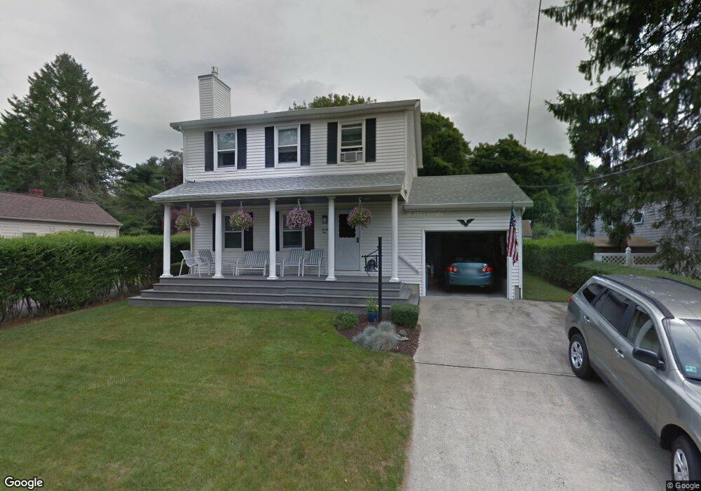 35 Center Ave, Middletown, RI 02842 - photo 1