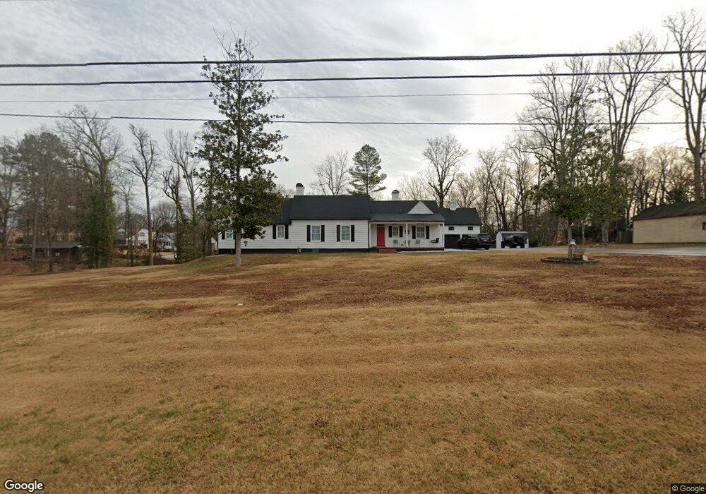 202 N Country Club Dr, Oxford, NC 27565 - photo 1