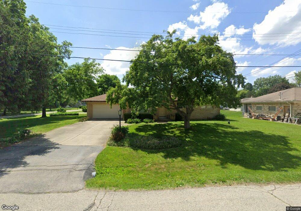 2105 San Fernando Dr, Elm Grove, WI 53122 - photo 1